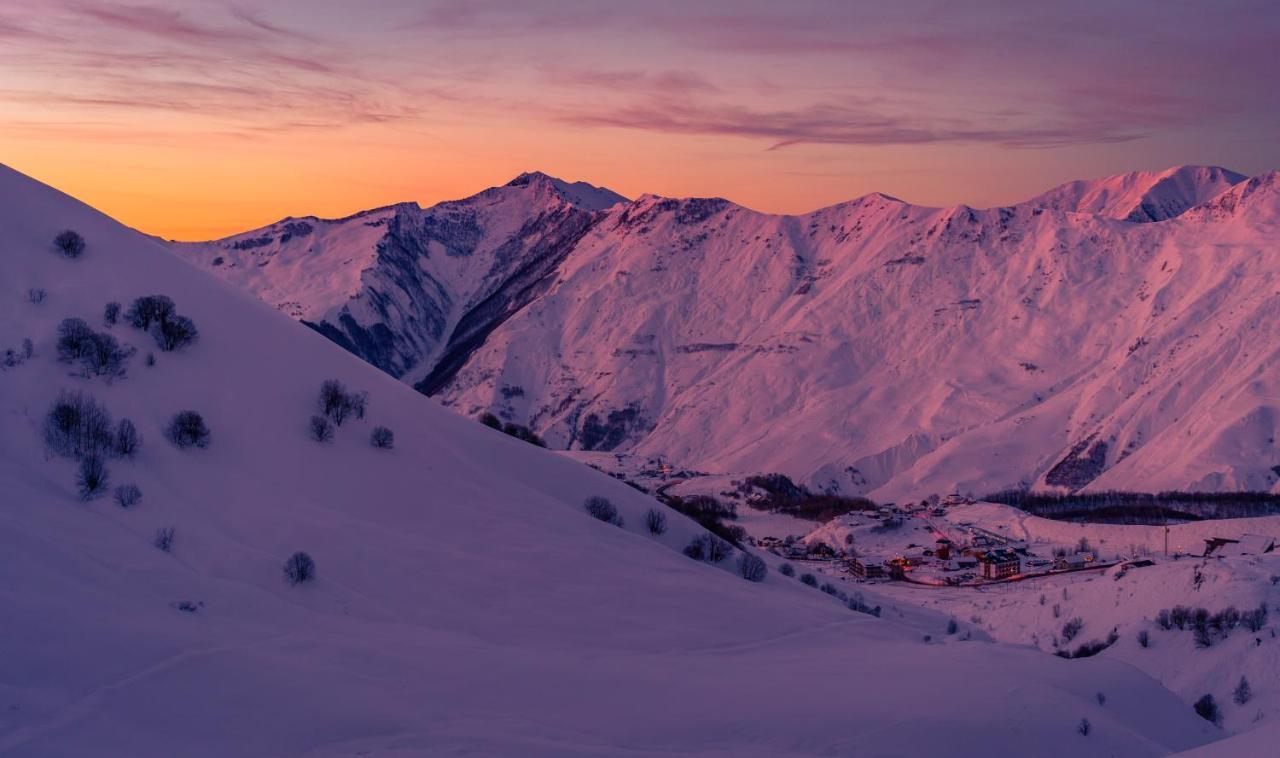 Gudauri Mountain Views Daire Dış mekan fotoğraf
